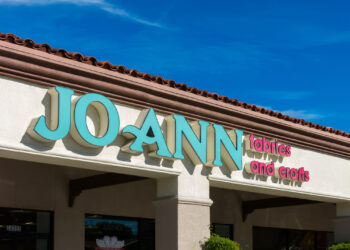 Joann inc. se declara en bancarrota después de 81 años en el mercado