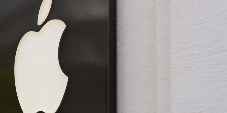 Apple acuerda pagar $490 millones de dólares por Comentarios de Tim Cook en China