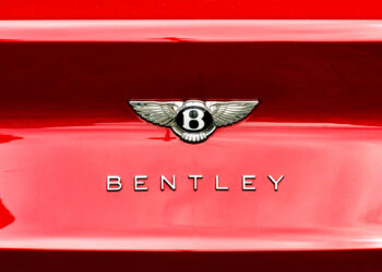 Bentley Motors retrasa su transición a vehículos eléctricos