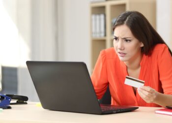 Este es el mayor error que se comete con las tarjetas de crédito