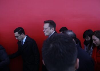 Tesla despedirá a más del 10% de su fuerza laboral mundial