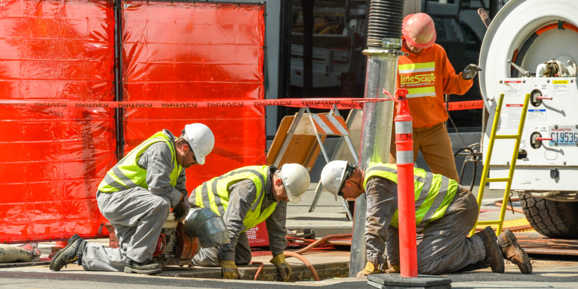 Aumento en los salarios de los trabajadores aviva preocupaciones sobre inflación persistente