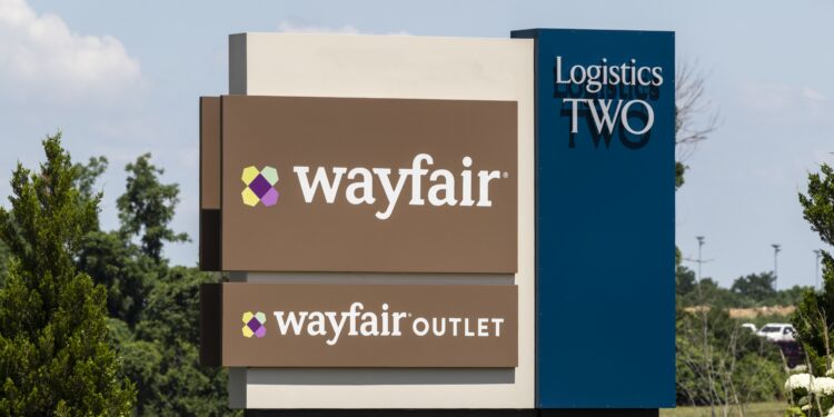Wayfair abre su primera tienda física en medio de desafíos en las ventas en línea