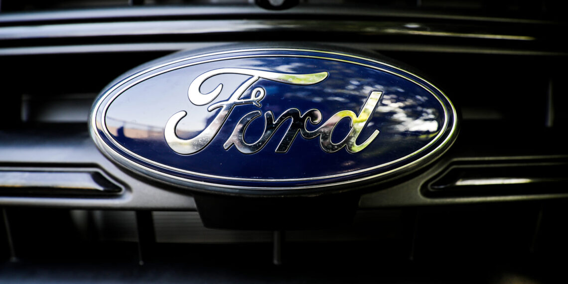 Ford retrasa lanzamiento de SUV eléctrico hasta 2027