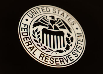 Jerome Powell insinúa que aún no hay certeza sobre recortes de tasas por parte de la Reserva Federal