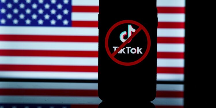 A TikTok se le acaba el tiempo en Estados Unidos: ¿Quién podría comprarlo?
