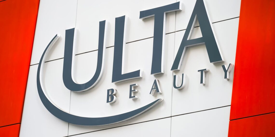 Desaceleración en la demanda de productos de belleza afecta a Ulta Beauty y al sector minorista