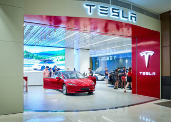 Tesla anuncia despidos en su fábrica de Buffalo como parte de una reestructuración global más amplia