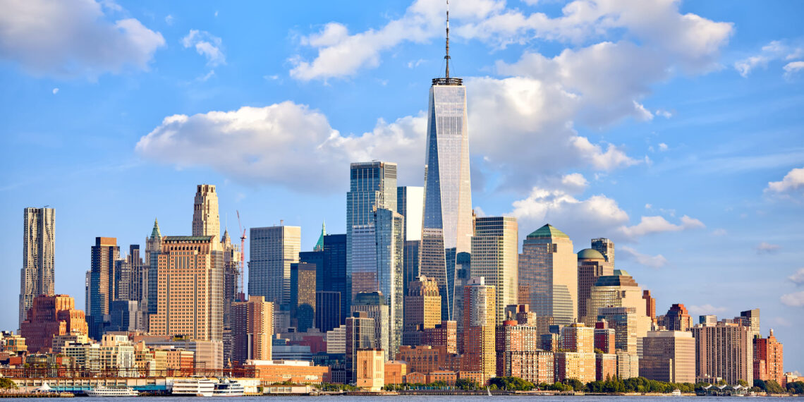 En 21 horas vendió $9,800 dólares en camisetas conmemorativas del terremoto de Nueva York