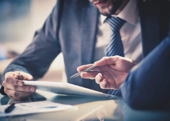 Elliott adquiere participación de $2,500 millones en Texas Instruments