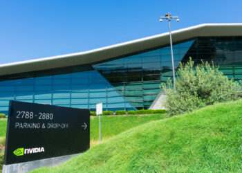 Nvidia experimenta una caída del 13% tras su breve liderato como la empresa más valiosa del planeta