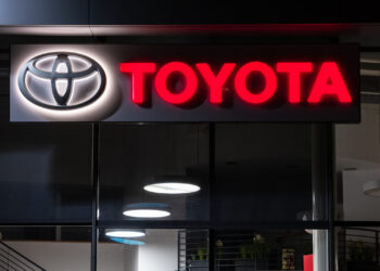 Escándalo de falsificación de datos sacude a Toyota, Mazda y Honda: Acciones cayeron