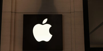 Apple enfrenta investigación y posibles cargos en la Unión Europea