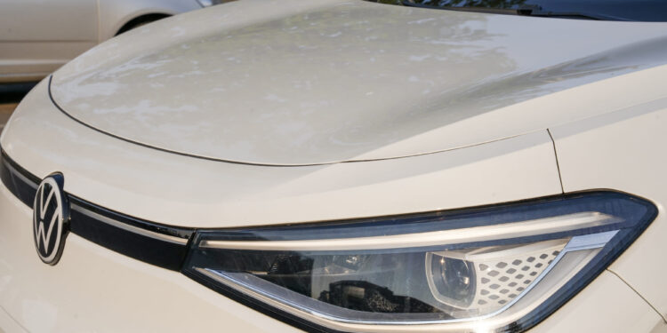 Retiran del mercado más de 271,000 SUV de Volkswagen por fallos en bolsas de aire del pasajero