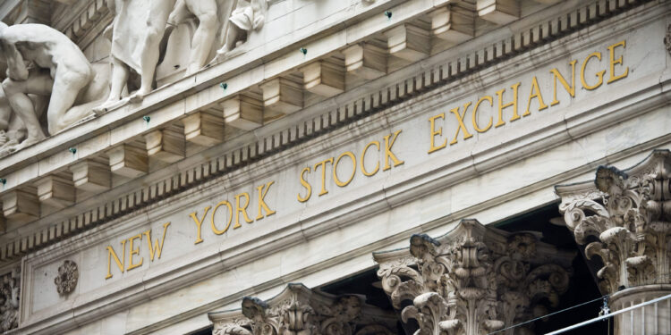 Problema técnico en la bolsa de Nueva York afecta a varias acciones