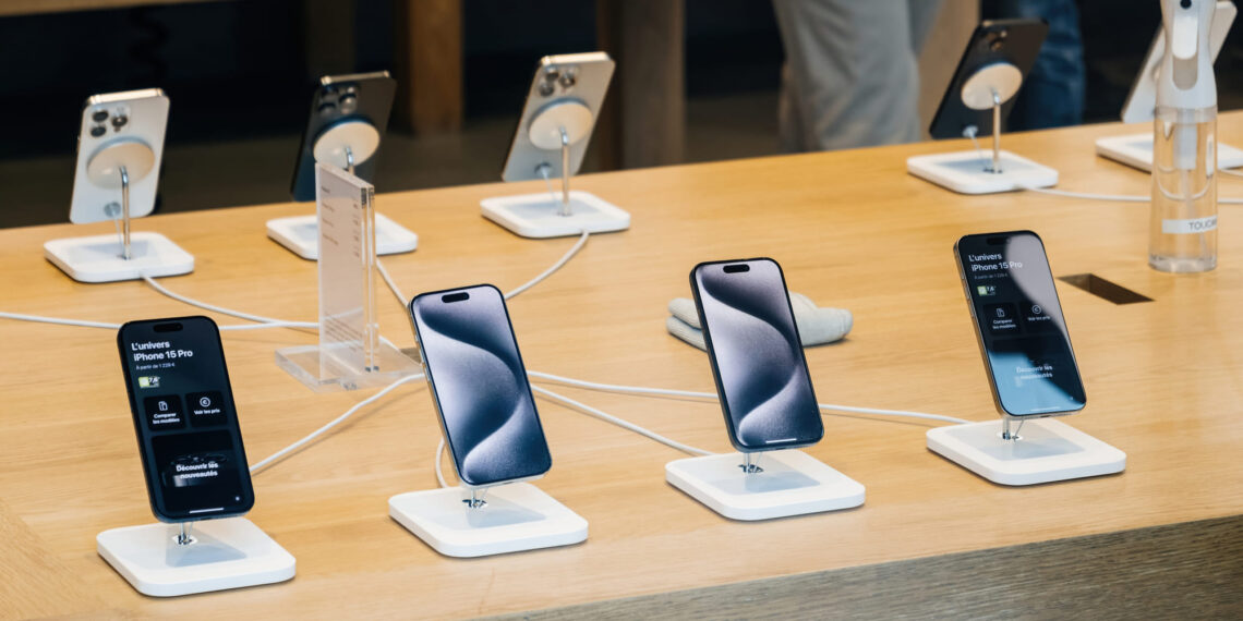 Acciones de Apple alcanzaron récord tras presentación de nuevas funcionalidades de IA