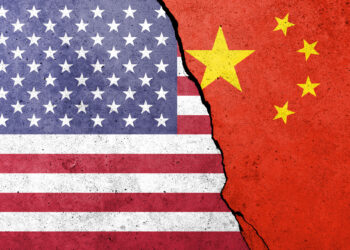 Fabricantes de automóviles chinos superan por primera vez a competidores estadounidenses en ventas