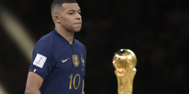 Mbappé recibirá una bonificación de al menos $108 millones de dólares por su traspaso al Real Madrid