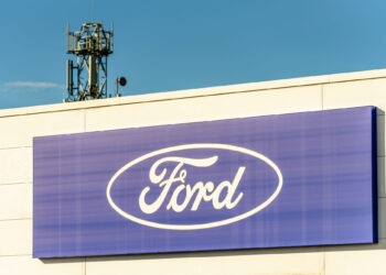 Caen 13% las acciones de Ford tras no alcanzar expectativas