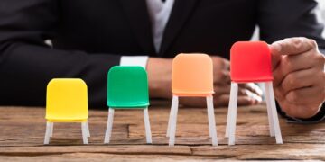 Desaceleración en el crecimiento del empleo privado y salarios más bajos en julio