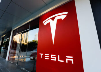 Las acciones de Tesla suben tras un informe positivo de entregas del segundo trimestre