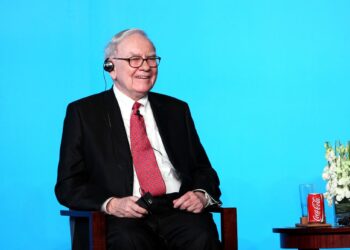 Berkshire Hathaway reduce participación en Bank of America por primera vez en cuatro años