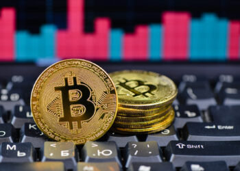 Bitcoin se desploma: ¿qué está detrás de la caída y cómo afectará el futuro del cripto?