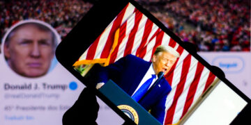 JD Vance, el compañero de fórmula de Trump, tiene una película en Netflix sobre su vida