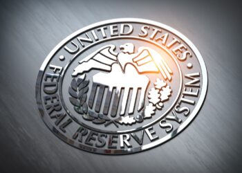 Altas tasas de interés pueden amenazar el crecimiento económico afirmó Jerome Powell