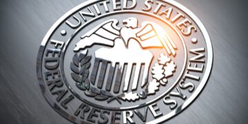 Altas tasas de interés pueden amenazar el crecimiento económico afirmó Jerome Powell