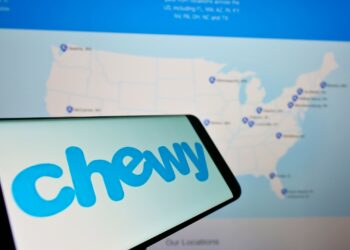 Acciones de Chewy cayeron a medida que disminuye el impulso de la nueva participación de Roaring Kitty