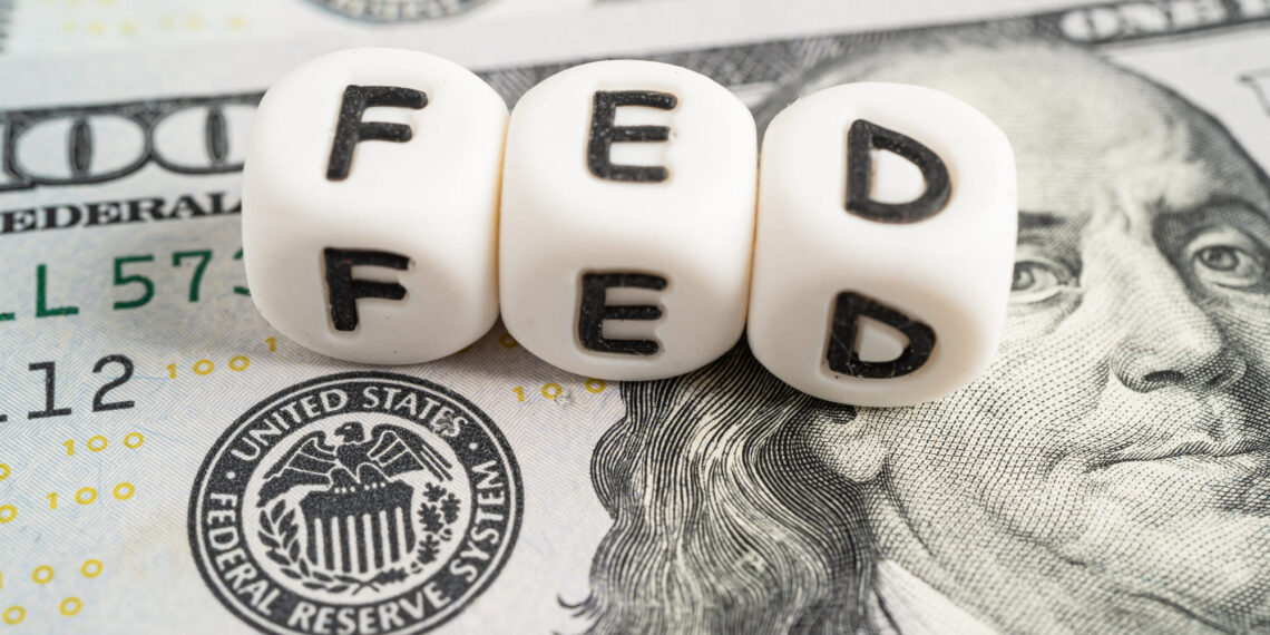 Powell: La FED no esperará inflación del 2% para recortar tasas