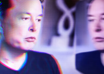 Tesla sufre su mayor caída en acciones desde 2020 tras decepcionantes resultados trimestrales