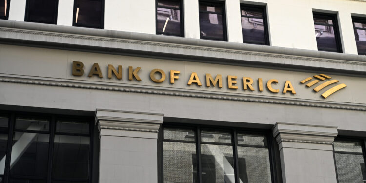 Repunte en las acciones de Bank of America tras anuncio de mejora en ingresos netos por intereses