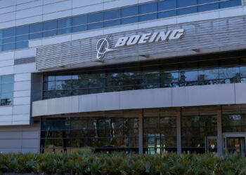 Boeing reporta pérdidas mayores a las esperadas y menores ingresos