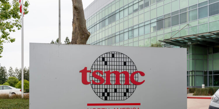TSMC supera expectativas del segundo trimestre impulsado por demanda de chips de IA