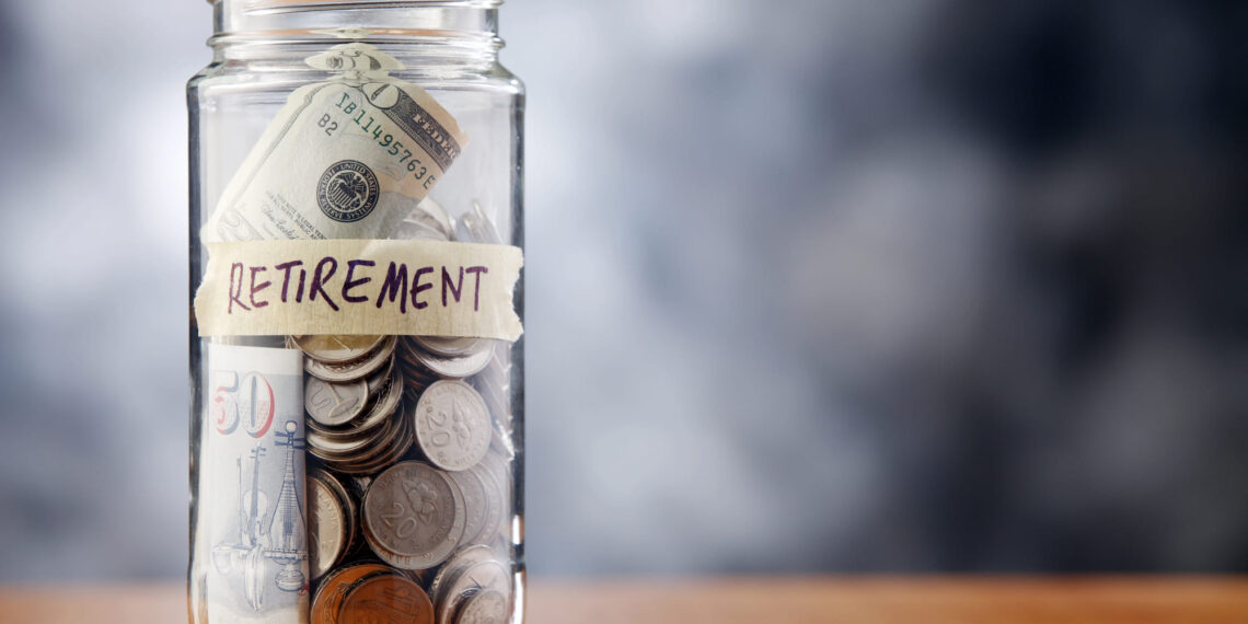 Cómo ahorrar $10 diarios puede conducir a más de $1 millón para la jubilación