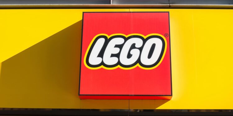 Lego aumenta sus ingresos un 13% en el primer semestre