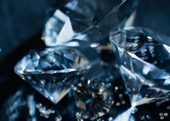 Minera canadiense desentierra el segundo diamante más grande de la historia