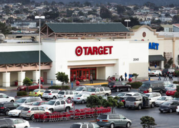 Las acciones de Target suben mientras aumentan las ganancias