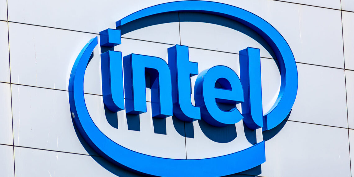 Intel recortará 15% de su plantilla y no alcanzará sus previsiones trimestrales
