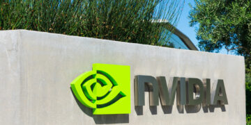 Nvidia sube un 13% tras comentarios optimistas de Microsoft sobre IA