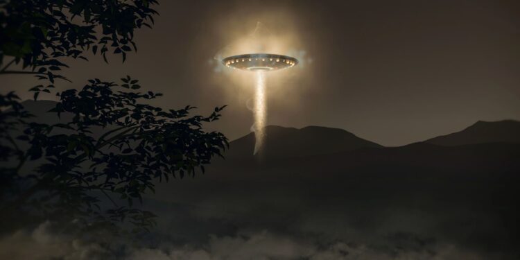 Tim Burchett dice a Jaime Maussan que Estados Unidos gasta millones de dólares en ovnis