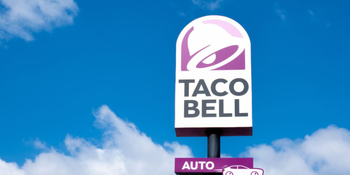 Yum Brands, dueña de Taco Bell, KFC y Pizza Hut, informa resultados mixtos