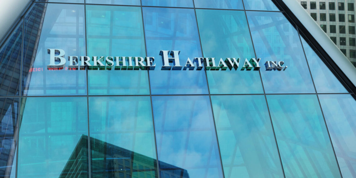 Berkshire Hathaway se convierte en la primera empresa no tecnológica en alcanzar $1 billón de dólares