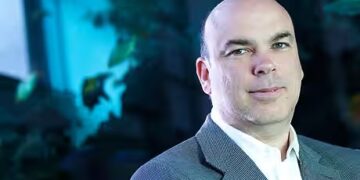 Encuentran el cuerpo del empresario británico Mike Lynch entre los restos del yate hundido