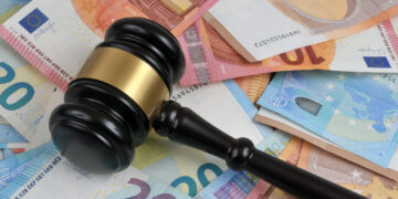 La SEC multa a 6 importantes agencias de calificación crediticia: ¿Cuál fue la razón?