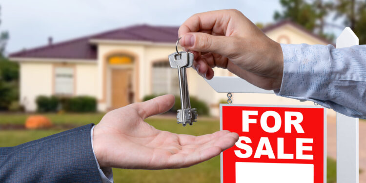 Caen las ventas de viviendas en agosto mientras los precios alcanzan un nuevo máximo