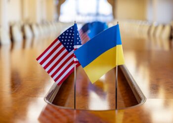 Biden anuncia $8,000 millones en ayuda militar para Ucrania durante visita de Zelenskyy