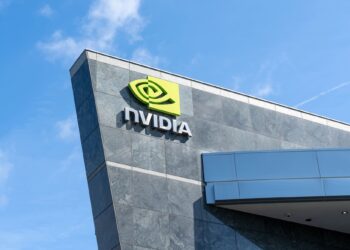 Nvidia se desploma casi un 10% y arrastra al sector de chips a su peor jornada desde 2020